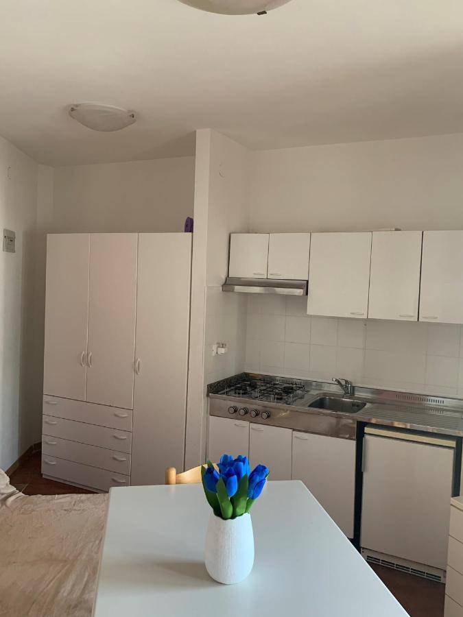 Condominio Moschettieri Monolocale Бибионе Экстерьер фото